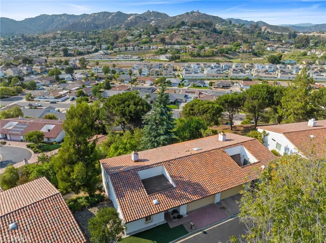 1232 La Paloma Glen, Escondido, California 92026