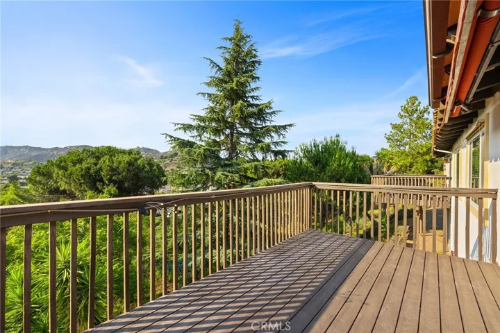 1232 La Paloma Glen, Escondido, California 92026