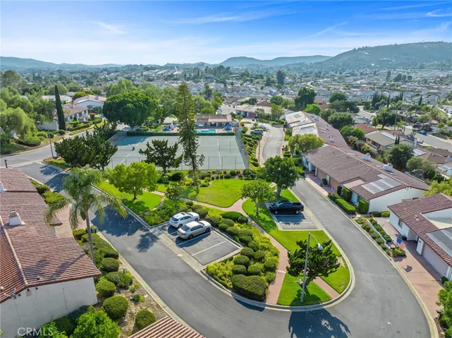 1232 La Paloma Glen, Escondido, California 92026