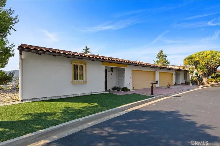 1232 La Paloma Glen, Escondido, California 92026