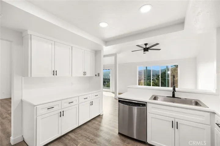 1232 La Paloma Glen, Escondido, California 92026
