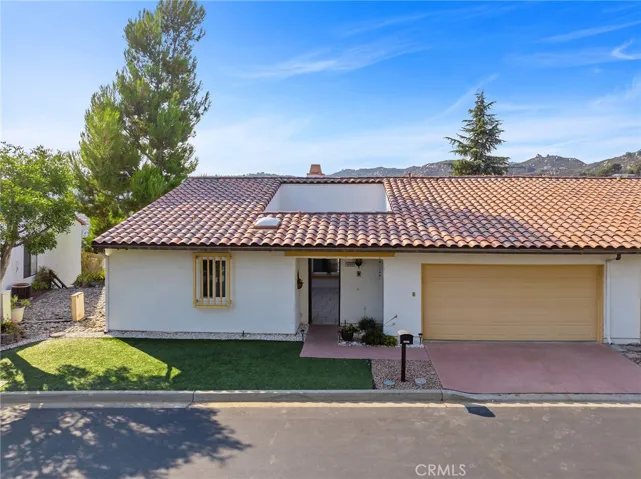 1232 La Paloma Glen, Escondido, California 92026