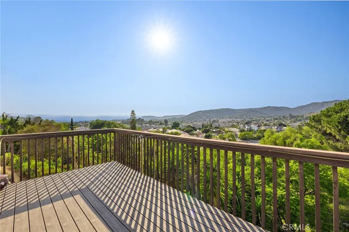 1232 La Paloma Glen, Escondido, California 92026