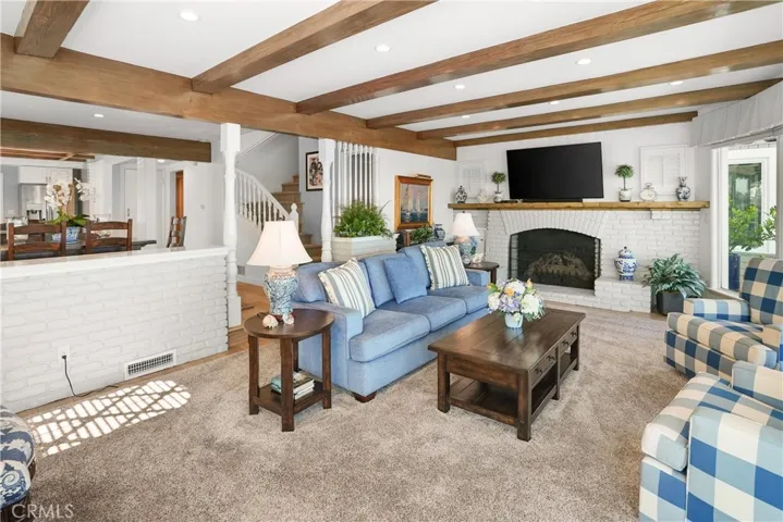 700 S Bay Front, Newport Beach, California 92662