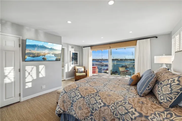 700 S Bay Front, Newport Beach, California 92662