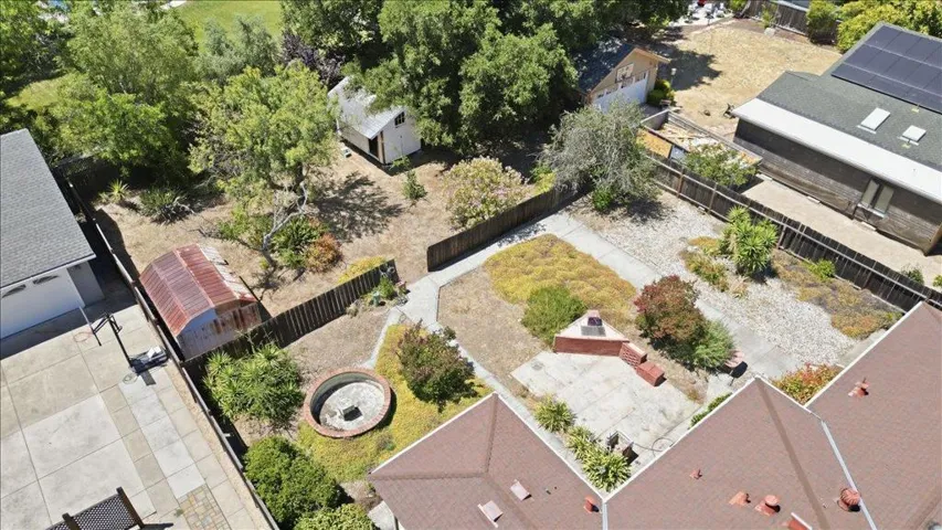 16375 W La Chiquita Avenue, Los Gatos, California 95032