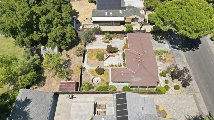 16375 W La Chiquita Avenue, Los Gatos, California 95032