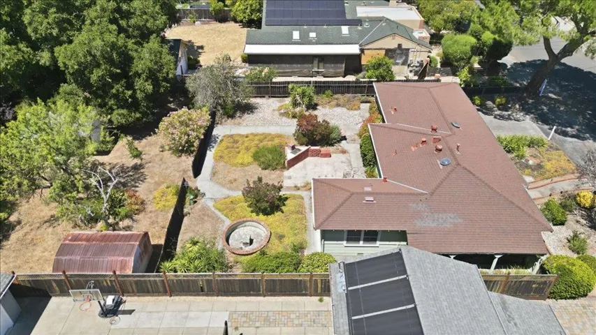 16375 W La Chiquita Avenue, Los Gatos, California 95032