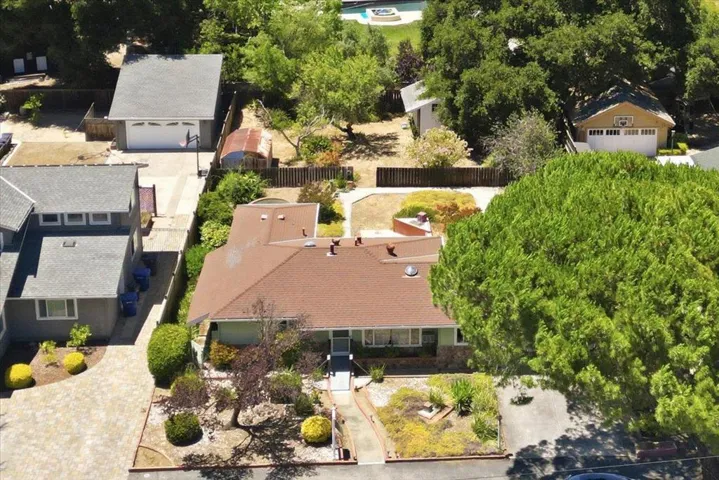 16375 W La Chiquita Avenue, Los Gatos, California 95032