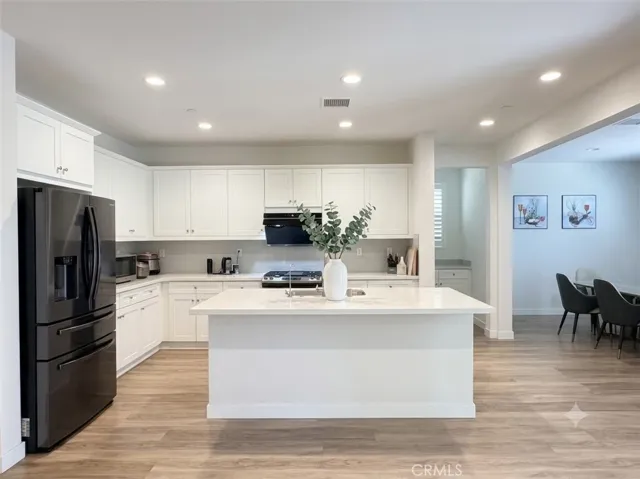4722 S Cobblestone, Ontario, California 91762