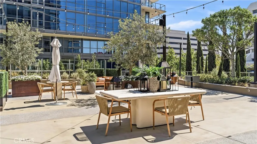 9 Macarthur Place N2002, Santa Ana, California 92707