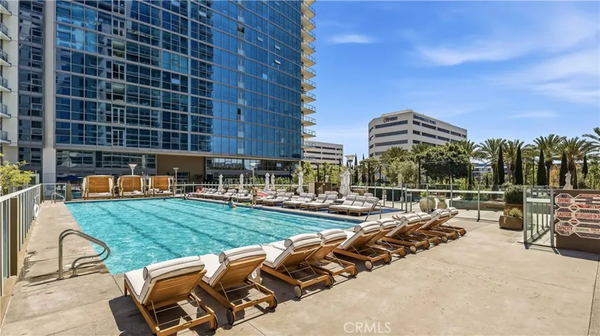 9 Macarthur Place N2002, Santa Ana, California 92707