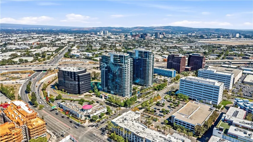 9 Macarthur Place N2002, Santa Ana, California 92707