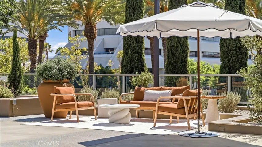 9 Macarthur Place N2002, Santa Ana, California 92707