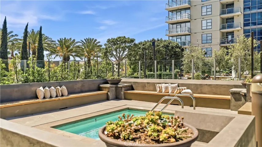 9 Macarthur Place N2002, Santa Ana, California 92707