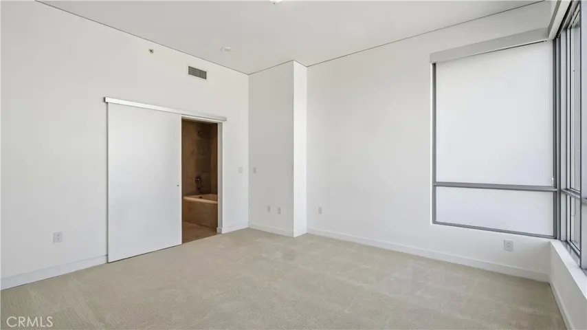 9 Macarthur Place N2002, Santa Ana, California 92707