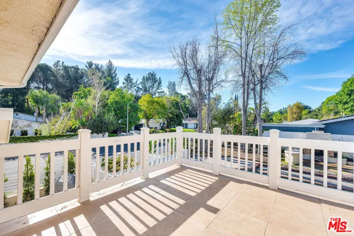 5890 Fairhaven Avenue, Woodland Hills, California 91367