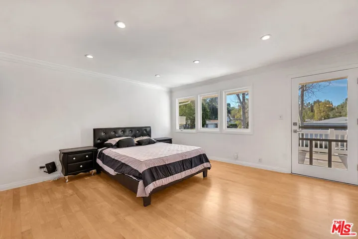 5890 Fairhaven Avenue, Woodland Hills, California 91367