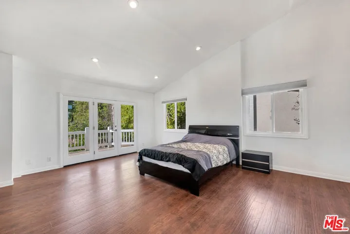 5890 Fairhaven Avenue, Woodland Hills, California 91367
