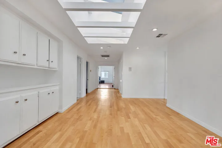 5890 Fairhaven Avenue, Woodland Hills, California 91367