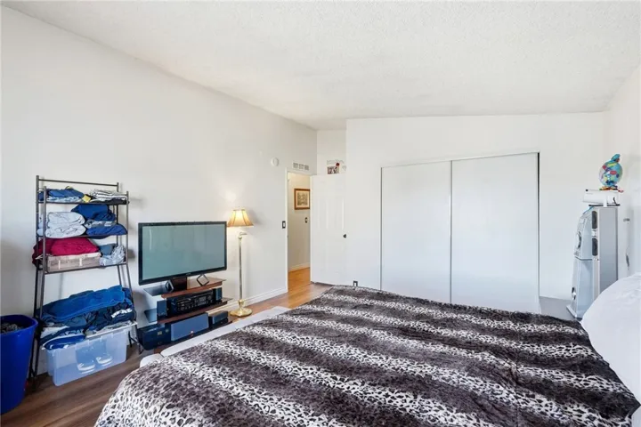 2121 E Ave I Spc 10 10, Lancaster, California 93535