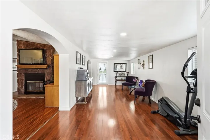 2121 E Ave I Spc 10 10, Lancaster, California 93535