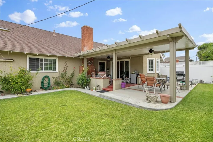 3134 Killarney Lane, Costa Mesa, California 92626