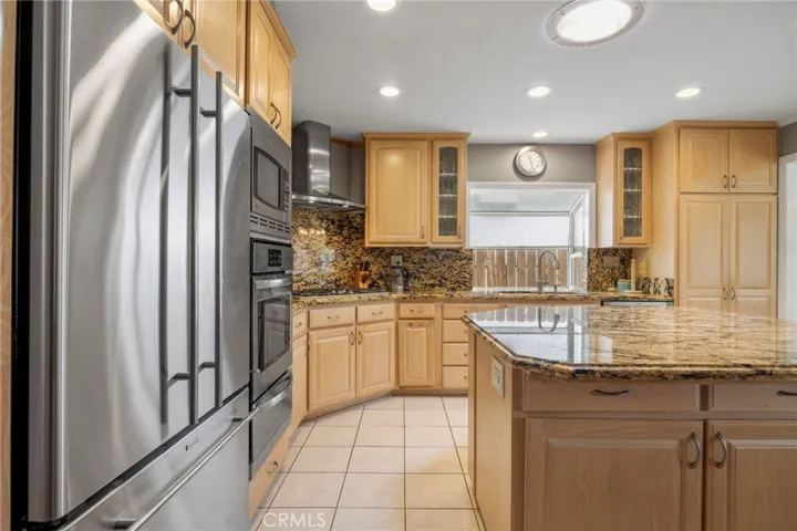 3134 Killarney Lane, Costa Mesa, California 92626