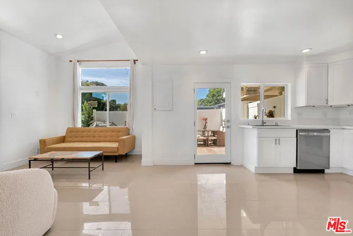 5892 Fairhaven Avenue, Woodland Hills, California 91367