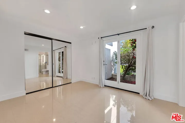5892 Fairhaven Avenue, Woodland Hills, California 91367