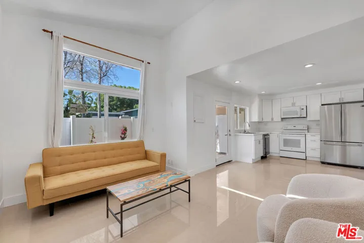 5892 Fairhaven Avenue, Woodland Hills, California 91367