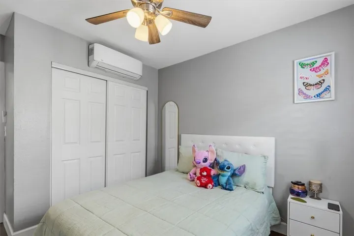 1600 W 80th Street, Los Angeles, California 90047
