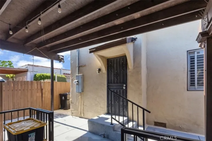 1600 W 80th Street, Los Angeles, California 90047