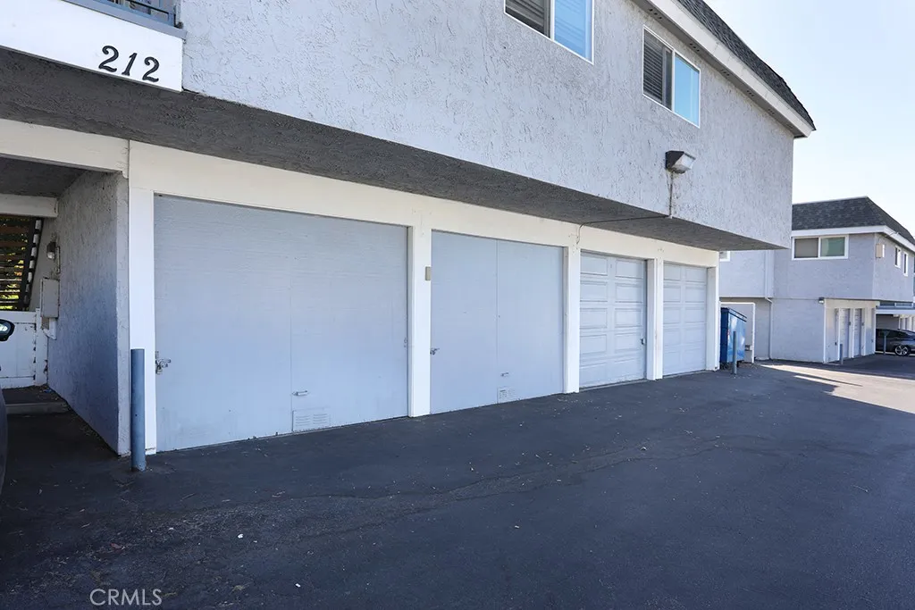 Detached single garage