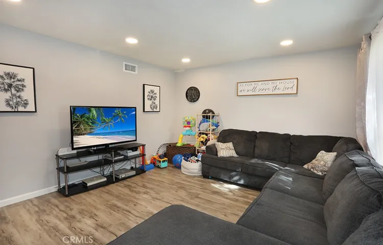 212 N Kodiak #a, Anaheim, California 92807