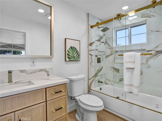 8831 Glider Avenue, Los Angeles, California 90045