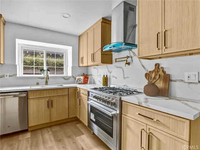 8831 Glider Avenue, Los Angeles, California 90045