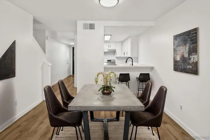 https://zimg.paragon.ice.com/ParagonImages/Property/PA/SDMLS/-528584/3/533/400/f93cb248f1c88ac27e60d36c666bbc0b/3/f1ce31d22574f6821b6307431b032127/-528584-4823fa6c-e9eb-40ec-bf64-8619d7aba5de.JPG