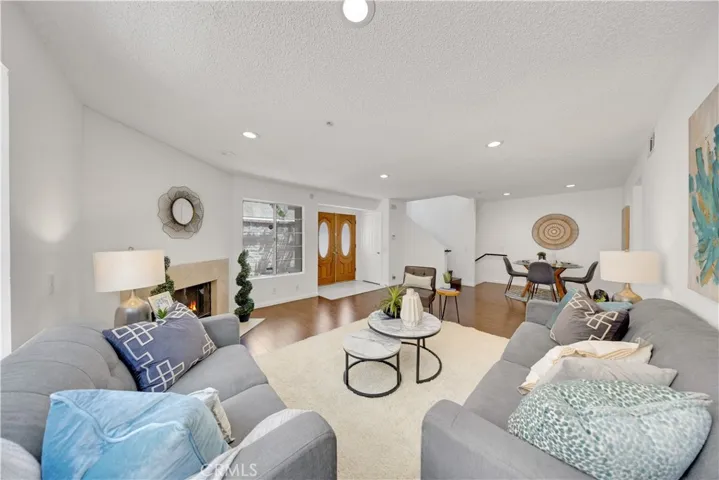 201 Palmetto 7, Alhambra, California 91801