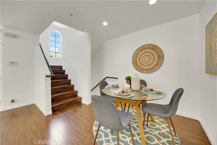 201 Palmetto 7, Alhambra, California 91801