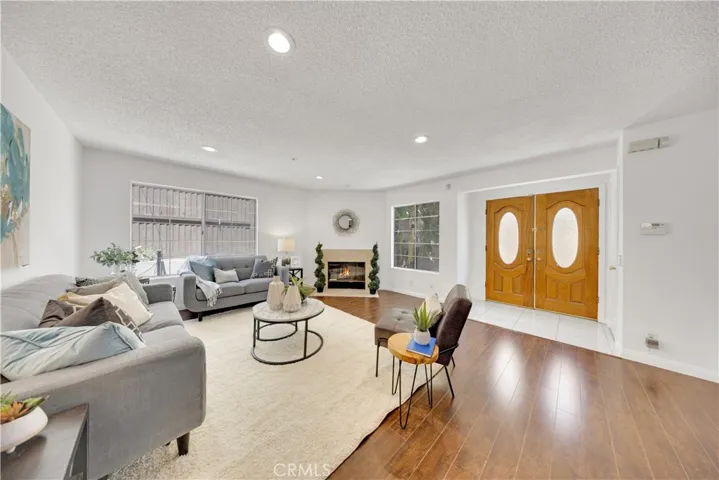 201 Palmetto 7, Alhambra, California 91801