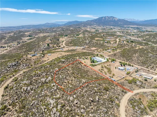 1063 Wildhorse Circle, Aguanga, California 92536