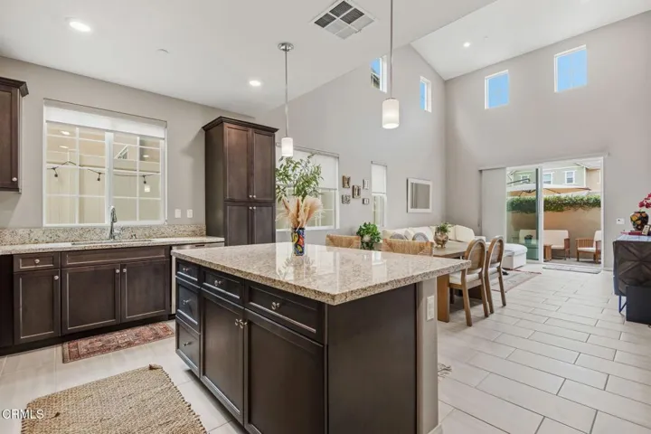 12-Kitchen