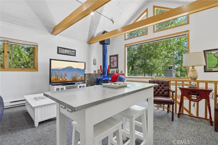 447 Cienega, Big Bear Lake, California 92315