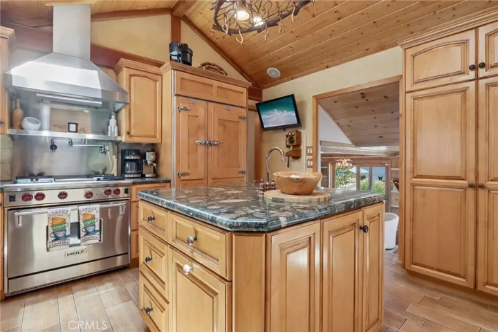 447 Cienega, Big Bear Lake, California 92315