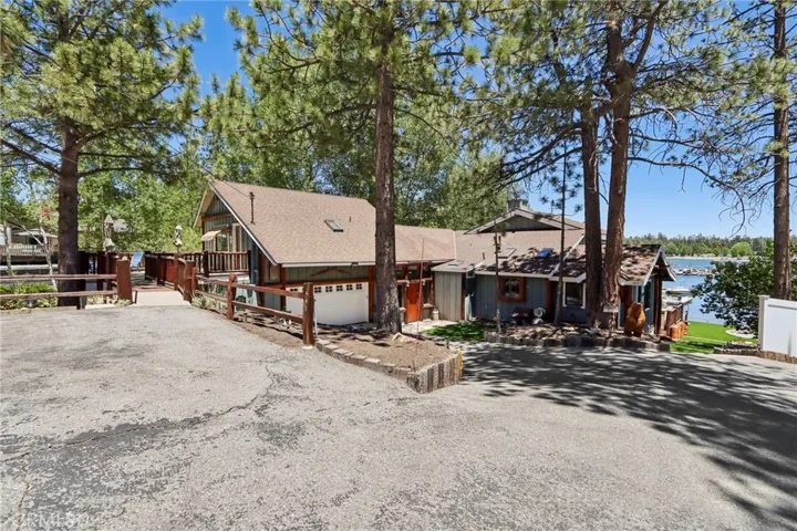 447 Cienega, Big Bear Lake, California 92315