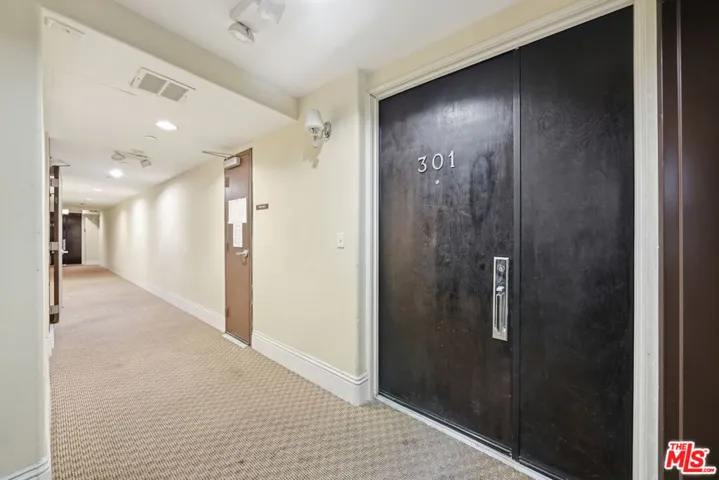 147 N Berendo Street 301, Los Angeles, California 90004