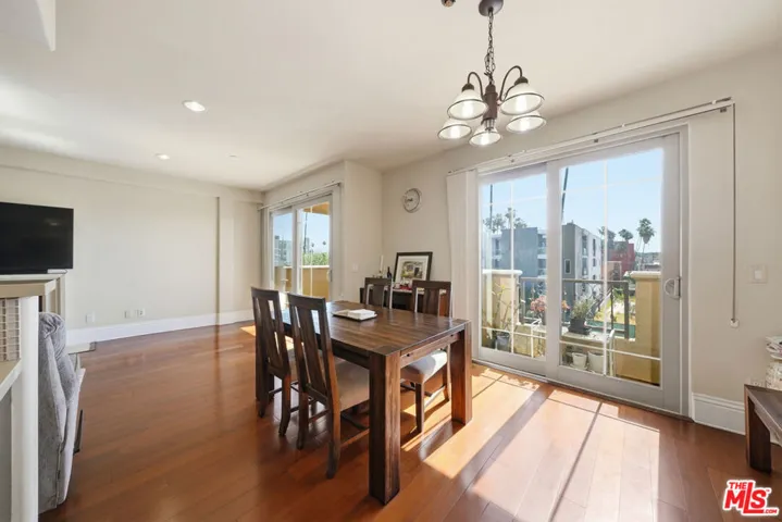 147 N Berendo Street 301, Los Angeles, California 90004