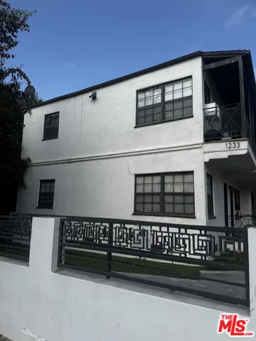 1233 Gordon Street, Los Angeles, California 90038