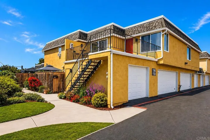 1148 Madera Lane, Vista, California 92084